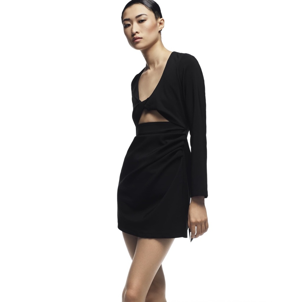 ❌❌SOLD❌❌NWT zara cut out dress